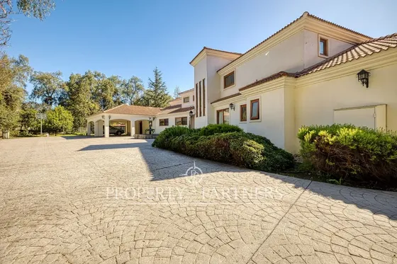 Oportunidad, Casa Provenzal En Las Brisas De Chicu...
