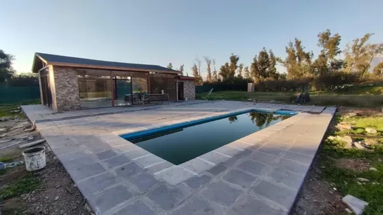 Parcela Con Piscina Y Quincho