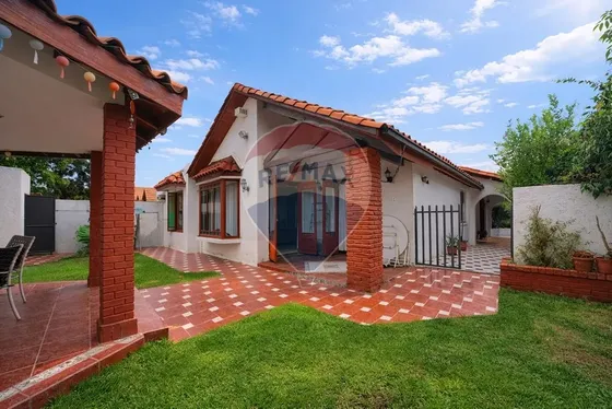 Hermosa Casa En Venta 3d+2b+3e+1b