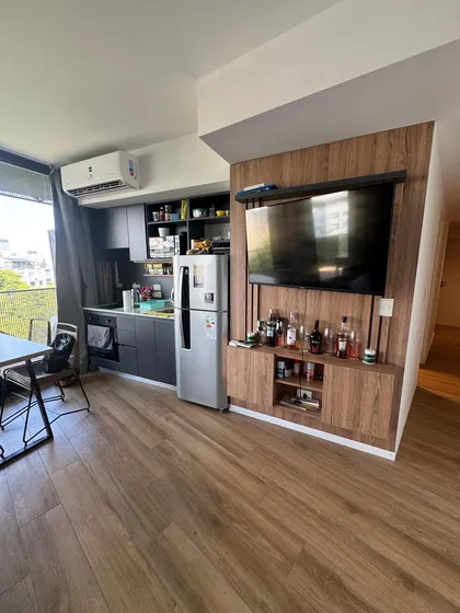 Venta De Amplio Monoambiente Con Division - Ideal Renta - Incluye El Mobiliario - Full Amenities