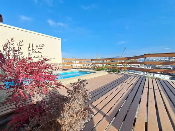 Penthouse Con Piscina Exclusiva 3 Dormitorios En Providencia