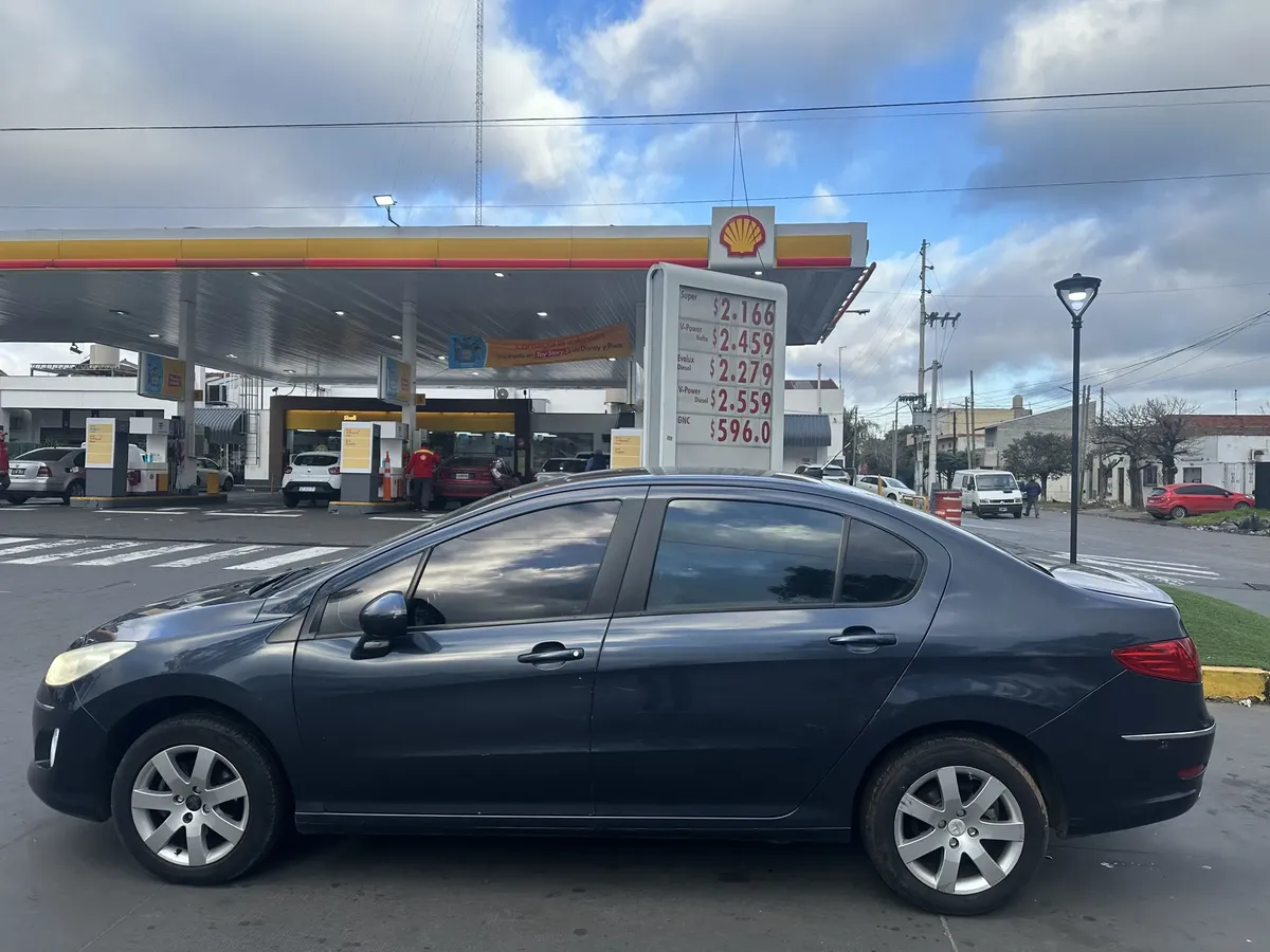 Peugeot 408 Allure