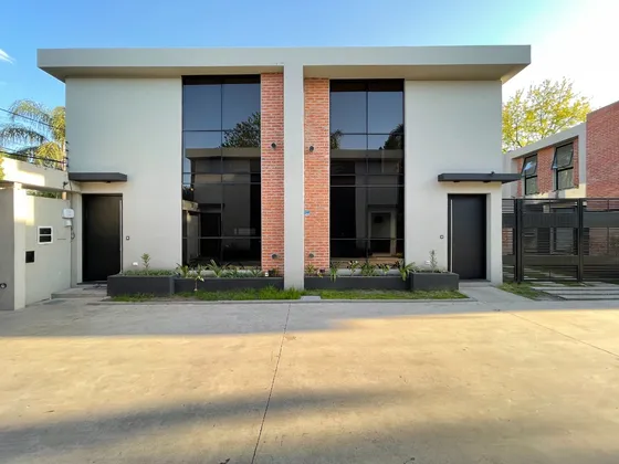 Venta Duplex Castelar 4 Ambientes