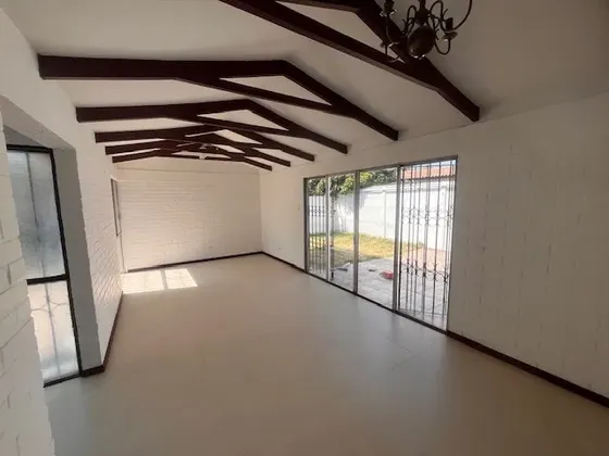 Casa Remodelada 3d+2b Psj Tranquilo Enrique Olivares Oriente