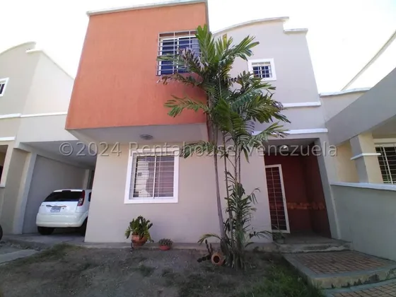 Venta Casa En Urbanizacion Elitesca Ciudad Roca Al Este De Barquisimeto Contacta Tu Asesora Mehilyn Perez  