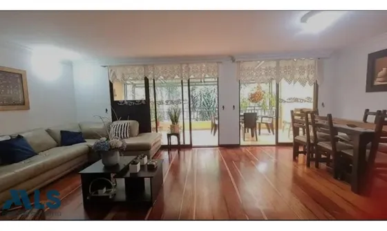 Ganga: Casa En El Poblado Con Espacios Generosos(mls#244933)