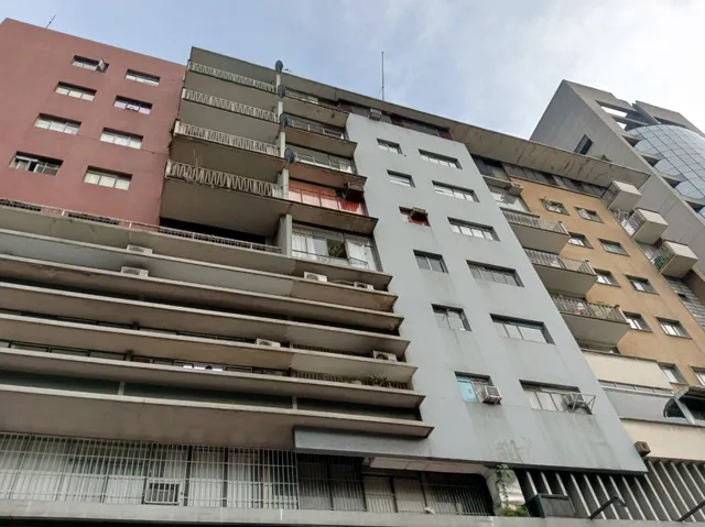 Potencia Tu Negocio O Actividad Alquilando Esta Oficina En Plena Zona Comercial De La Urb. El Rosal
