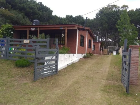  Casas De 3 Ambientes A 7 Cuadras Del Mar!