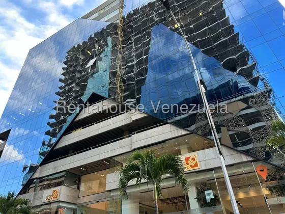 Sq. Local Comercial En Venta En Las Mercedes D26-19706s