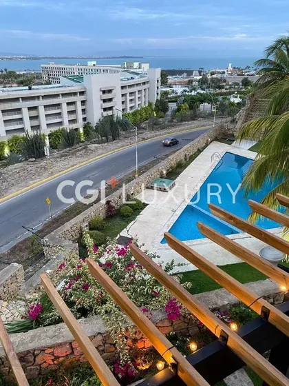 Cgi + Luxury Lecheria Ofrece En Alquiler: Conjunto Residencial Pichiguey / Cerro El Morro