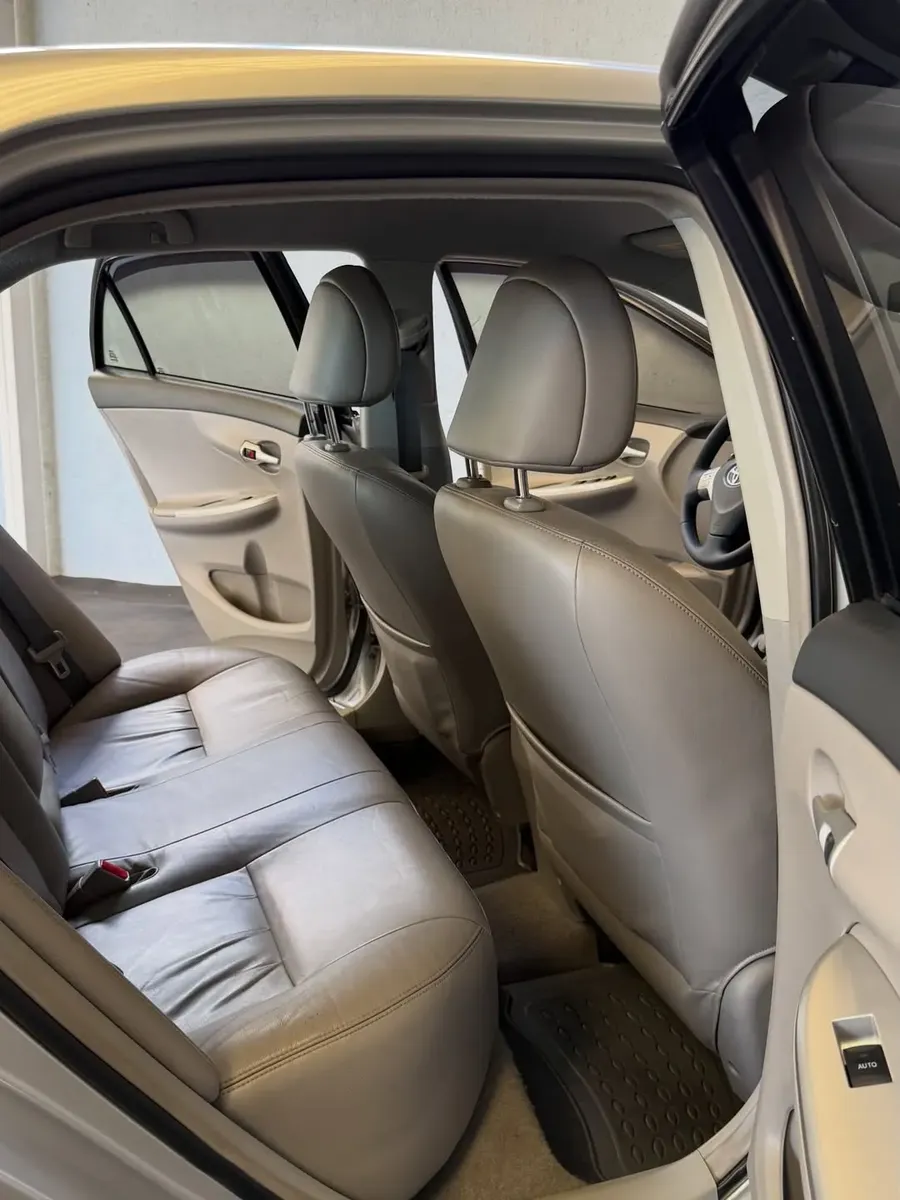Toyota Corolla 2012 2.0 16v Altis Flex Aut. 4p — foto 8