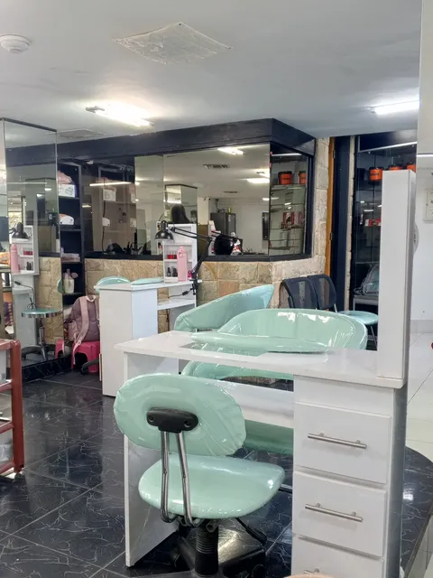 Se Alquila Espacio Para Manicurista Ubicado En Sabana Grande