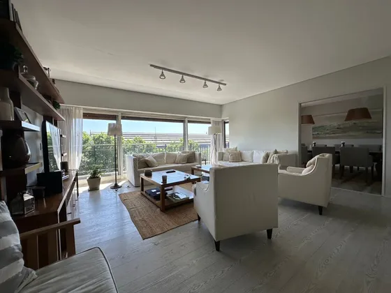 Amplio Piso En Torre De Categoría Con Amenities Y Vista Al Noreste