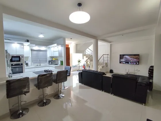  Townhouse En Manantial Res Naiguata.ar Solo Clientes