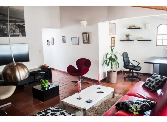 Arriendo Apto Amoblado De 100 Mts,barrio Santa Ana Alta