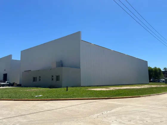 (44) Galpon De 1500 M² En Pim 1