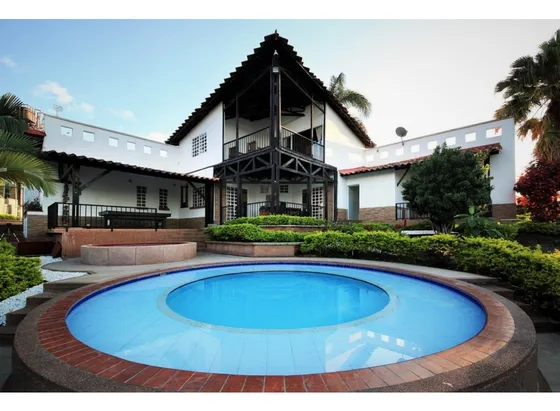 Se Vende Chalet Vía Armenia - La Tebaida - Quindío