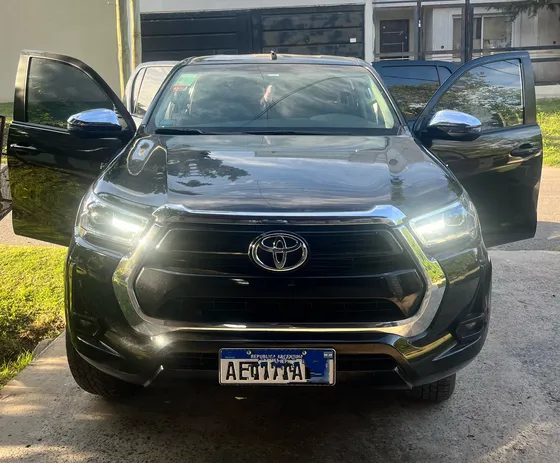 Toyota Hilux 2.8 Cd Srv 177cv 4x4 At