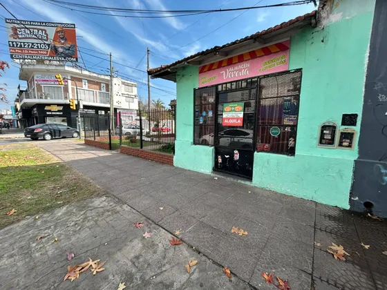 Local Chico S/ Av. Balbin Y Malnatti - San Miguel