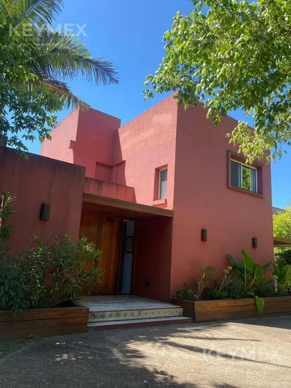 Casa En Venta En Barrio Santa Maria De Los Olivos