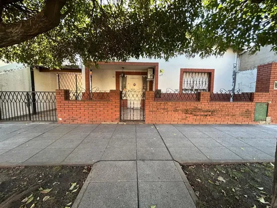 Casa 3 Ambientes En Venta En Villa Bosch