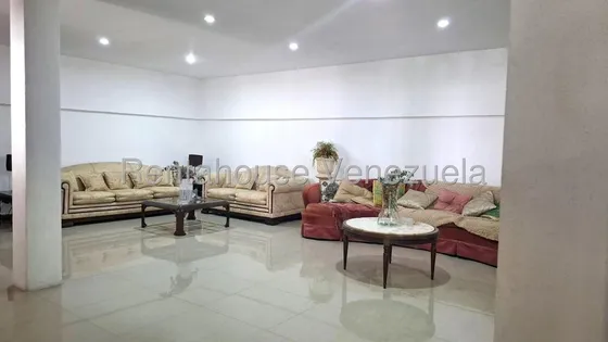 Casa En Venta En La Trinidad  Mls #25-23273 M.m