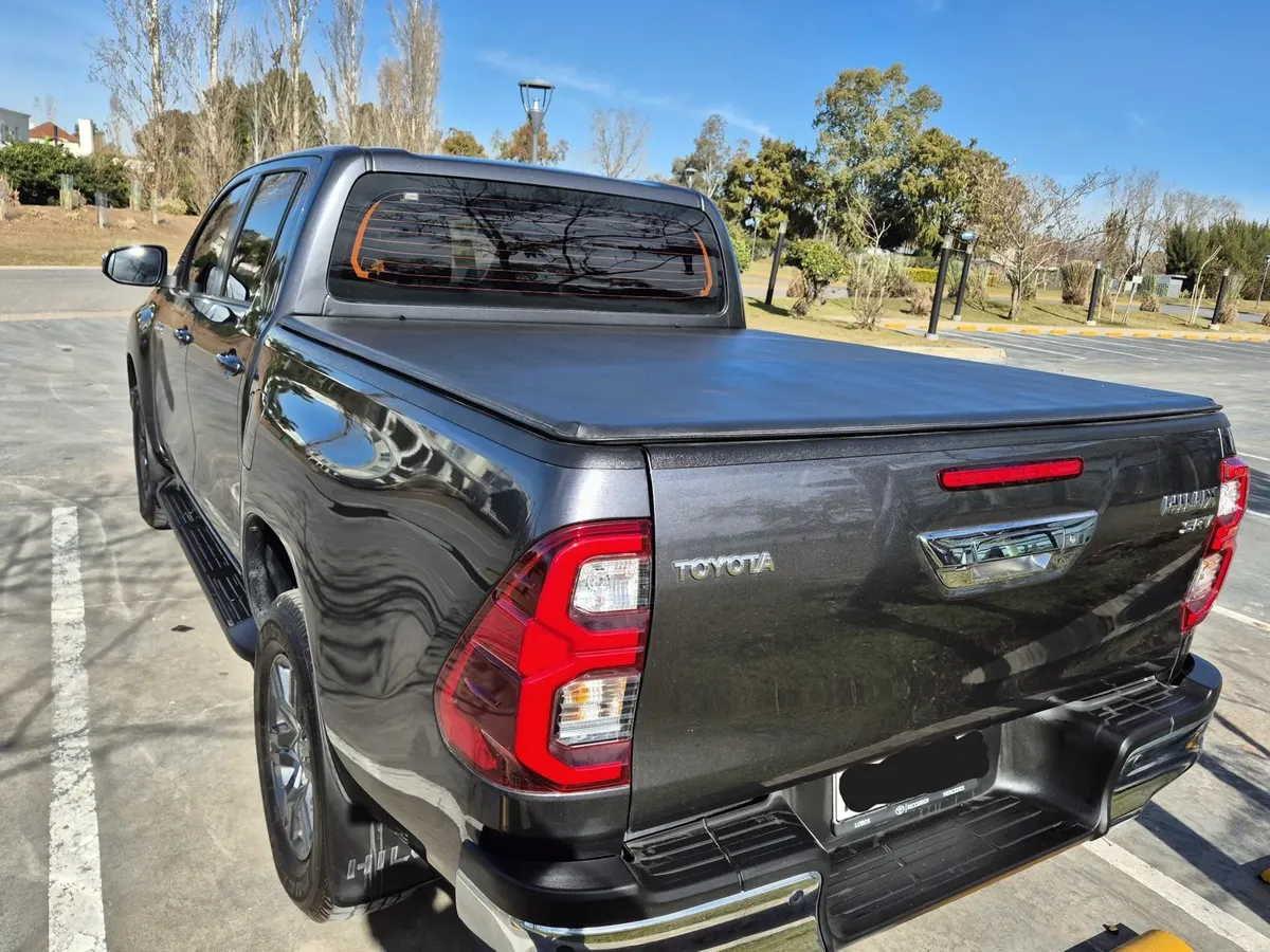 Toyota Hilux Pick-Up 2.8 Cd Srv 177cv 4x2 At