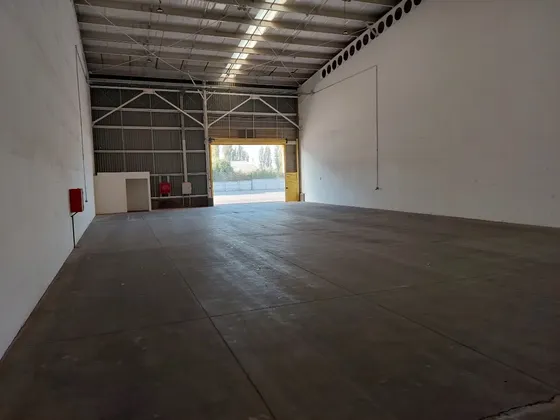 Bodega En Arriendo De 1.805 M2, Rm.