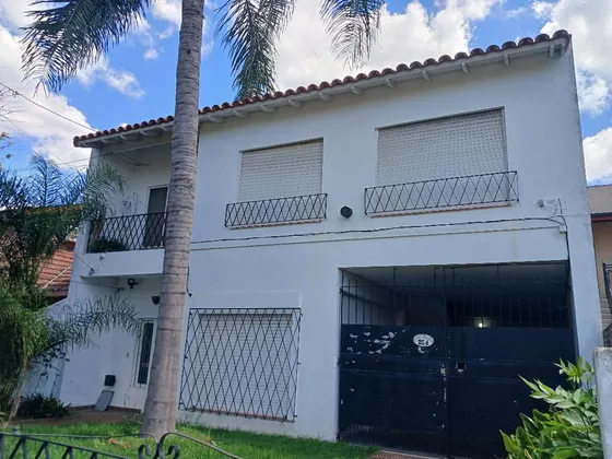 Casa. 4 Dorm. Apta Crédito.  General Pacheco 
