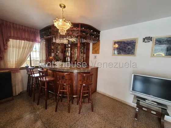Apartamento En Venta Parroquia San Juan 25-20669