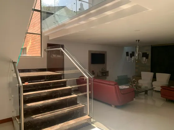 Casa En Venta En Sabaneta Sector El Carmelo