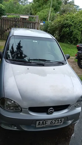 Chevrolet Corsa 1.6 Gl Aa Dh