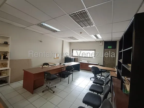 Galpon En Alquiler En Baruta Con Áreas De Oficina Ideal Para Múltiples Opciones De Negocio