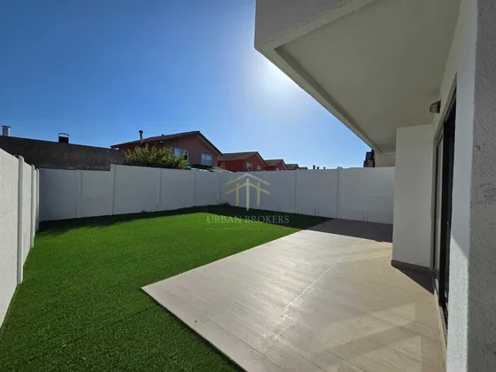 Moderna Casa De Dos Niveles, La Serena (99703)