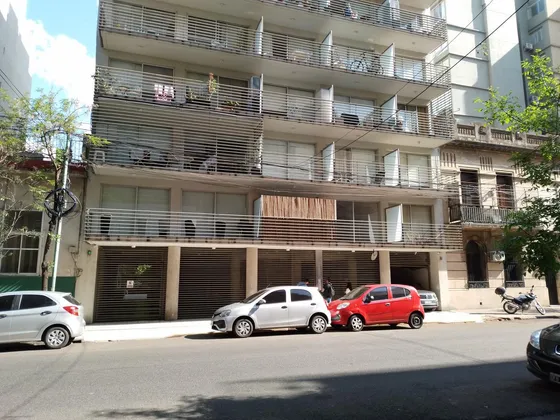 Alquiler Monoambiente Con Cochera, En Recoleta
