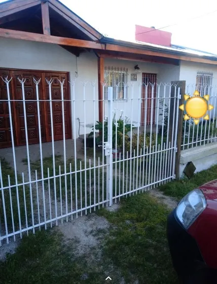 Casa 3 Ambientes Mas Dos Dptos En Block 