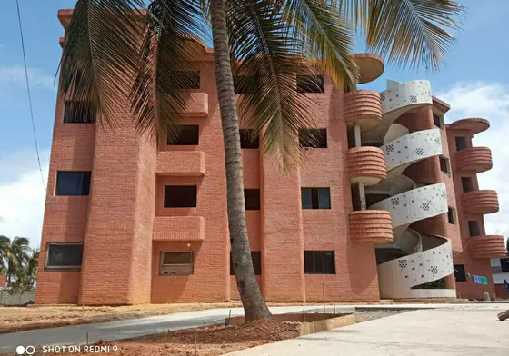 Edificio En Chichiriviche Paola C