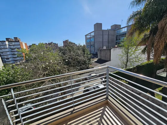 Departamento De 2 Ambientes Con Cochera En Moron