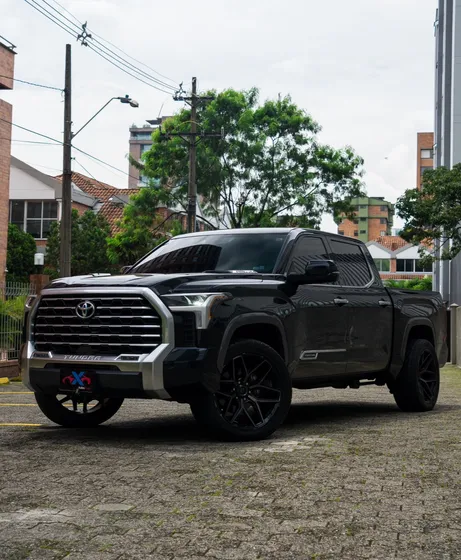 Toyota Tundra Tundra Capstone Hibrida