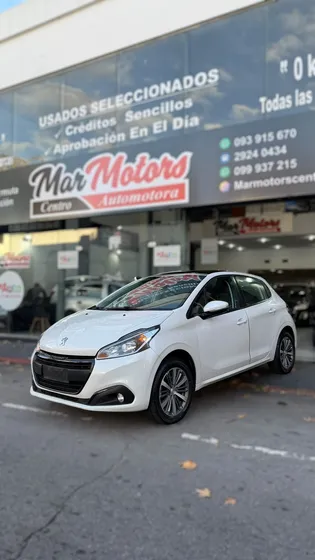 Peugeot 208 1.6 Feline