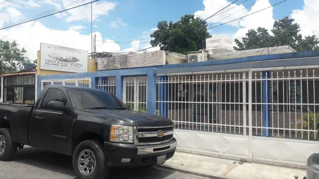 Vende Casa Amplia Para  Escuela , Academia, Residencial O Comercial  Ubicada En Turmero Con 498mts², Estado Aragua      022js