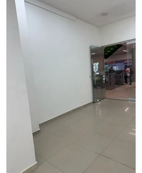 Venta De Local En Centro Comercial