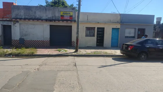 Casa   A Refaccionar A Mts De Estacion Mte. Chingolo