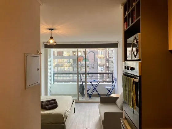 Arriendo Depto. 100% Equipado, Metro Santa Lucía