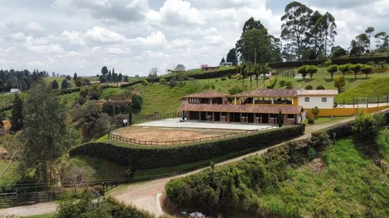Finca En Venta En Guarne - Antioquia 
