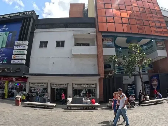 Avg Local Comercial En Alquiler Boulevar De Sabana Grande Caracas, 3 Niveles Mas Terraza, 426m2, El Mayor Flujo Peatonal De Caracas