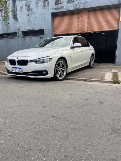 Bmw Serie 3 3.0 330i Sedan Sport Line 252cv