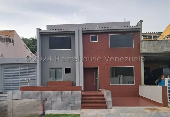Townhouse Venta Parque Mirador Pozo De Agua, Planta 50% Valencia Carabobo Leida Falcon Lf24-27300