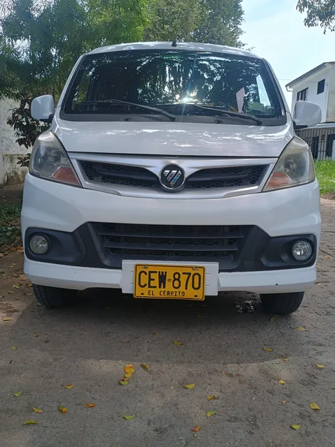 Foton Mini Van Gratour
