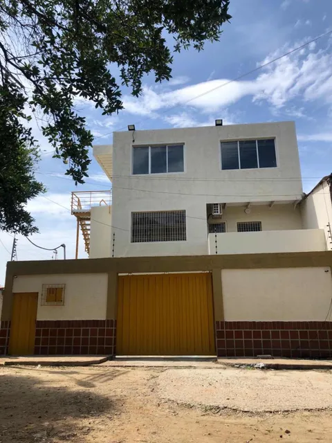 Edificio Lechería Alquiler 3 Niveles 373 M2